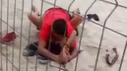 Gadis dengan payudara yang besar, penuh tante semok 3gp semangat menelan lalu lintas