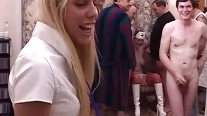 Ashley biru untuk video bokep tante bokong semok dress