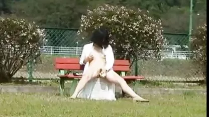 Lisa - vidio bokep mama semok une petite tuangkan DES antrian