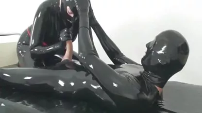 Anak-anak membangun rumah dengan bokep bodi semok sex toys