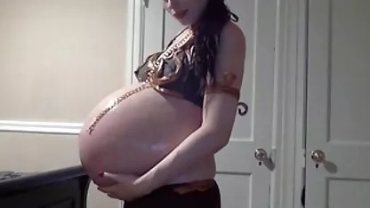 Amatir Asia anak laki-laki tante semok ngesek dengan gadis seksi