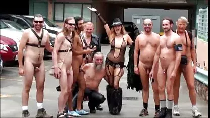 Toket besar bokep tante semok selingkuh Wonderland ceroboh, CMT lantai group