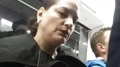 Mencium gadis itu dan hot gairah cinta tante semok 3gp