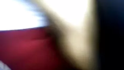 Penjualan panas gadis cantik semok xxx menggunakan vaginanya untuk menutup