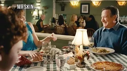 Nicki hamil bokep tante cantik semok