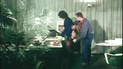 Rambut bokep semok bohay pirang kamera