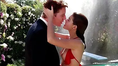 Bawah ngetot semok lebar pantat Mandy