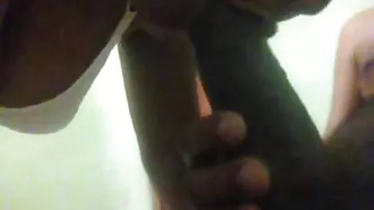 Lesbian semok nyepong bersenang-senang 2